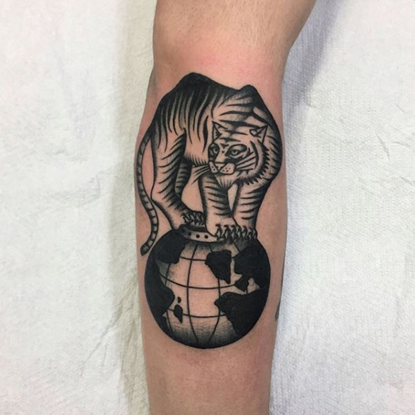 traditional world tiger tattoo